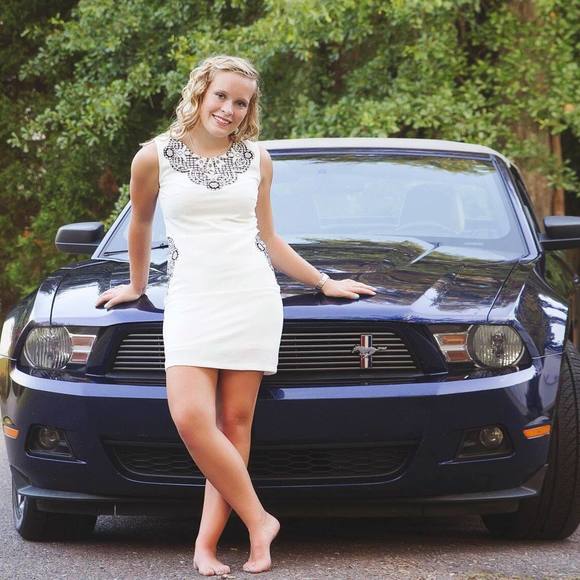 Meet your Posher, Kaitlyn - Picture 1 of 1